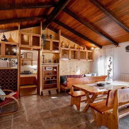 Casa de Férias Stone House Anja