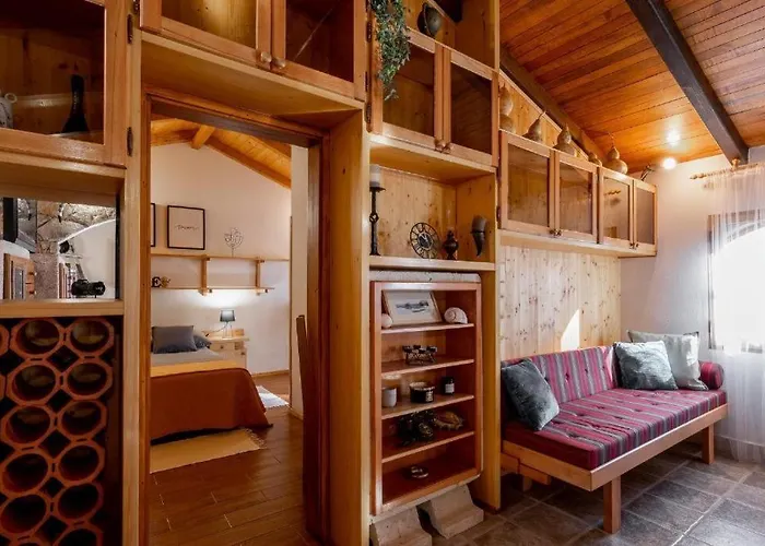 Semesterbostad Stone House Anja *